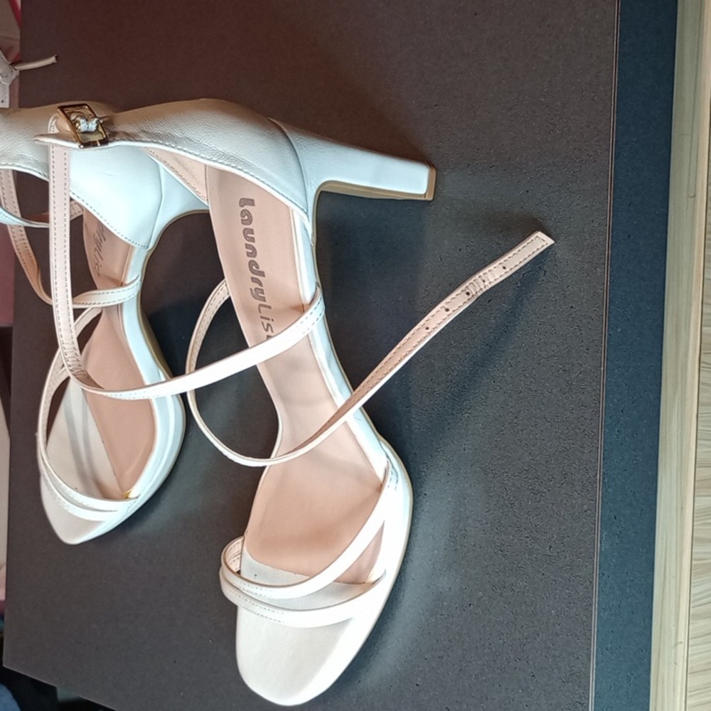 Sexy HIGH HEELS 👠